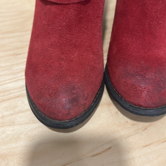 Spring Step Red Suede Button Booties Size 38/8 EUC - Picture 11 of 13